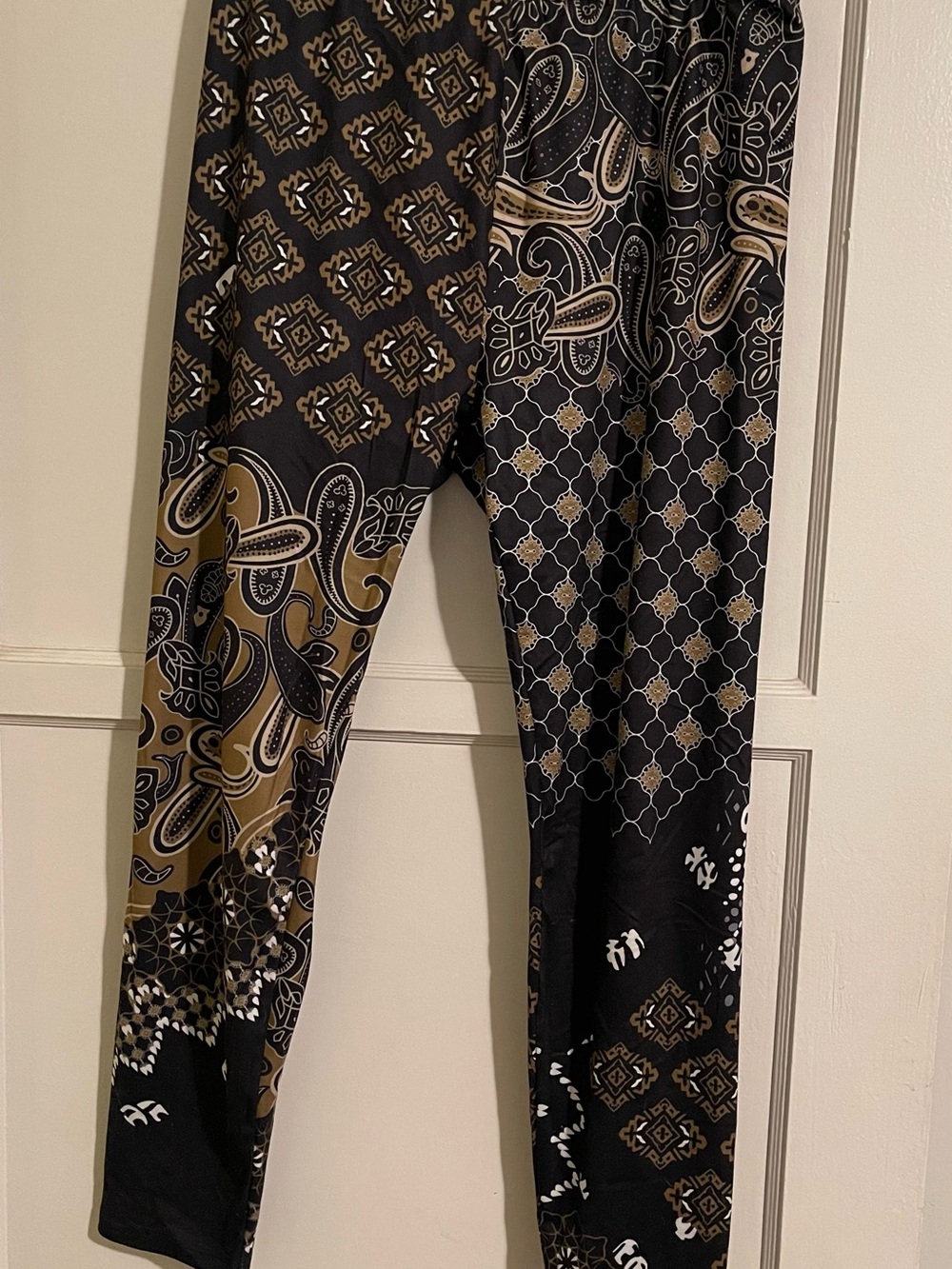 Patterned Leggings Mixed Patchwork Design of Paisley and Floral Size XXL